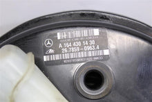 Load image into Gallery viewer, POWER BRAKE BOOSTER ML320 ML350 ML550 ML63 2007 07 2008 08 09 10 11 12 - 1141556
