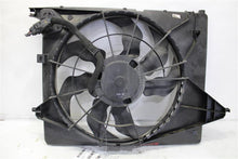 Load image into Gallery viewer, RADIATOR FAN ASSEMBLY Santa Fe Sorento 13 14 15 16 17 18 19 - 1141921
