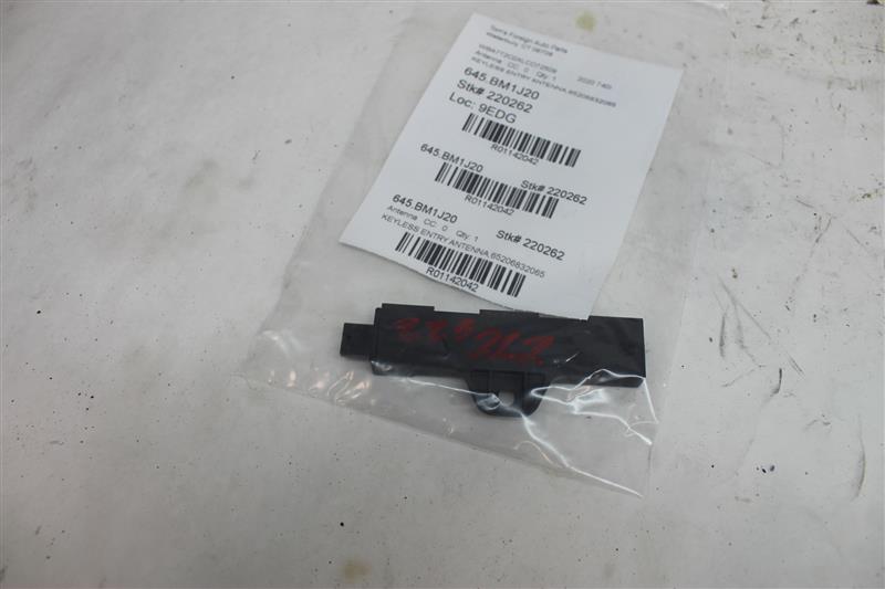 RADIO ANTENNA BMW 740i 740il 2020 20 - 1142042