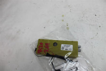 Load image into Gallery viewer, RADIO ANTENNA Land Rover Range Rover Sport 2007 07 - 1142070
