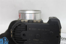 Load image into Gallery viewer, THROTTLE BODY AUDI A4 PASSAT 00 01 02 03 - 05 1.8 TURBO - 1142306
