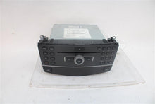 Load image into Gallery viewer, RADIO Mercedes-Benz C250 C300 C350 C63 2010 10 - 1142443
