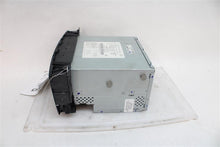 Load image into Gallery viewer, RADIO Mercedes-Benz C250 C300 C350 C63 2010 10 - 1142443
