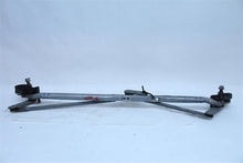 Load image into Gallery viewer, WINDSHIELD WIPER TRANSMISSION Toyota Tacoma 16 17 18 19 - 1142678

