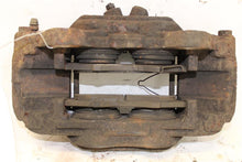 Load image into Gallery viewer, FRONT BRAKE CALIPER Toyota Tacoma 2005-2019 4X4 Right - 1142693
