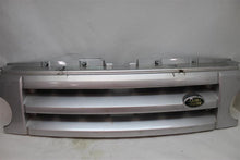 Load image into Gallery viewer, GRILLE Land Rover LR3 2005 05 2006 06 2007 07 2008 08 2009 09 Upper - 1142904
