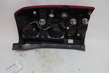 Load image into Gallery viewer, TAIL LIGHT LAMP ASSEMBLY Land Rover LR3 05 06 07 08 09 Left - 1142931

