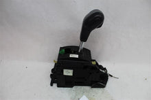 Load image into Gallery viewer, Floor Shifter Land Rover LR3 2005 05 - 1142971
