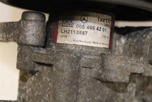 Load image into Gallery viewer, POWER STEERING PUMP C230 C300 C350 C63 2008 08 2009 09 - 1143248
