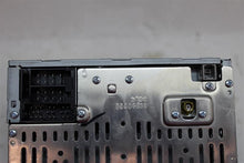 Load image into Gallery viewer, RADIO Kia Sorento 2011 11 2012 12 2013 13  AM FM CD - 1143664
