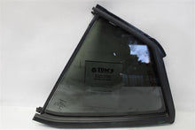 Load image into Gallery viewer, FRONT DOOR VENT GLASS 2018 18 2019 19 2020 20 Left - 1143865
