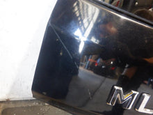 Load image into Gallery viewer, TRUNK LID Mercedes-Benz ML320 ML350 ML450 ML550 ML63 09 10 11 - 1144090
