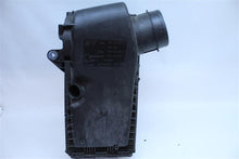 Load image into Gallery viewer, AIR CLEANER BOX Porsche Cayenne 11 12 13 14 15 16 17 18 - 1145078
