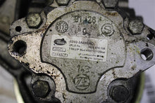 Load image into Gallery viewer, POWER STEERING PUMP Land Rover LR2 2008 08 2009 09 2010 10 2011 11 - 1145251
