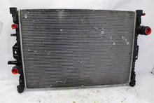 Load image into Gallery viewer, RADIATOR Land Rover LR2 2008 08 2009 09 2010 10 2011 11 - 1145261
