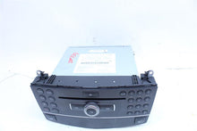 Load image into Gallery viewer, RADIO Mercedes-Benz C250 C300 C350 C63 2010 10 - 1145548
