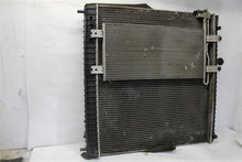 Load image into Gallery viewer, RADIATOR Nissan Titan QX56 Armada 2004 04 2005 05 2006 06 2007 07 08 09 10 - 12 - 1147584
