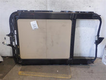 Load image into Gallery viewer, SUNROOF ASSEMBLY BMW X3 2004 04 2005 05 2006 06 07 08 09 10 Front - 1147730
