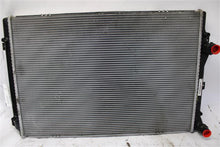 Load image into Gallery viewer, RADIATOR Volkswagen Jetta 2013 13 2014 14 2015 15 2016 16 - 1148610
