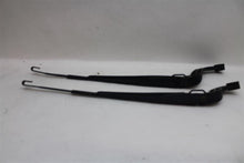 Load image into Gallery viewer, WINDSHIELD WIPER ARM Land Rover Range Rover Sport 2011 11 - 1149077

