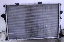 Load image into Gallery viewer, RADIATOR BMW 525i 530i 540i 1998 98 99 00 01 02 03 - 1149646
