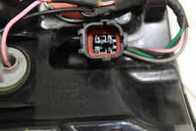 Load image into Gallery viewer, OUTER TAIL LIGHT LAMP Kia Sorento 2014 14 2015 15 Right - 1149797
