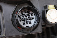 Load image into Gallery viewer, HEADLIGHT LAMP ASSEMBLY Land Rover LR4 10 11 12 13 Right - 1150055

