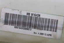 Load image into Gallery viewer, WINDSHIELD WASHER FLUID RESERVOIR BOTTLE Gl320 Gl350 Gl450 Gl550 08-12 - 1150547
