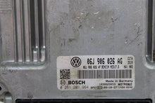 Load image into Gallery viewer, ECU ECM COMPUTER Volkswagen CC Passat 2008 08 2009 09 Auto - 1151859
