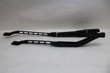 Load image into Gallery viewer, WINDSHIELD WIPER ARM Gl350 Gl450 Gl550 GL63 AMG 2014 14 - 1153470
