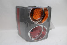 Load image into Gallery viewer, TAIL LIGHT LAMP ASSEMBLY Land Rover Range Rover 03 04 05 Right - 1153640
