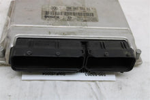 Load image into Gallery viewer, ECU ECM COMPUTER Volkswagen Passat 2002 02 6 Cylinder - 1154214
