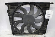 Load image into Gallery viewer, RADIATOR FAN ASSEMBLY 535i 535i Gt 640I 740i 740il Active 5 10-17 - 1155098
