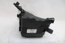 Load image into Gallery viewer, FUSE BOX Hyundai Sonata Sonata Hybrid 2016 16 2017 17 - 1157065
