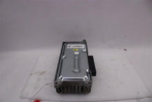 Load image into Gallery viewer, AMPLIFIER Audi A4 S4 2009 09 2012 12 - 1160496
