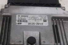 Load image into Gallery viewer, ECU ECM COMPUTER Hyundai Veloster 2016 16 2017 17 - 1161007
