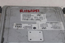 Load image into Gallery viewer, ECU ECM COMPUTER Hyundai Elantra 2017 17 2018 18 - 1161051
