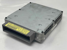Load image into Gallery viewer, Computer Jaguar XJ8 2001 - NW33121
