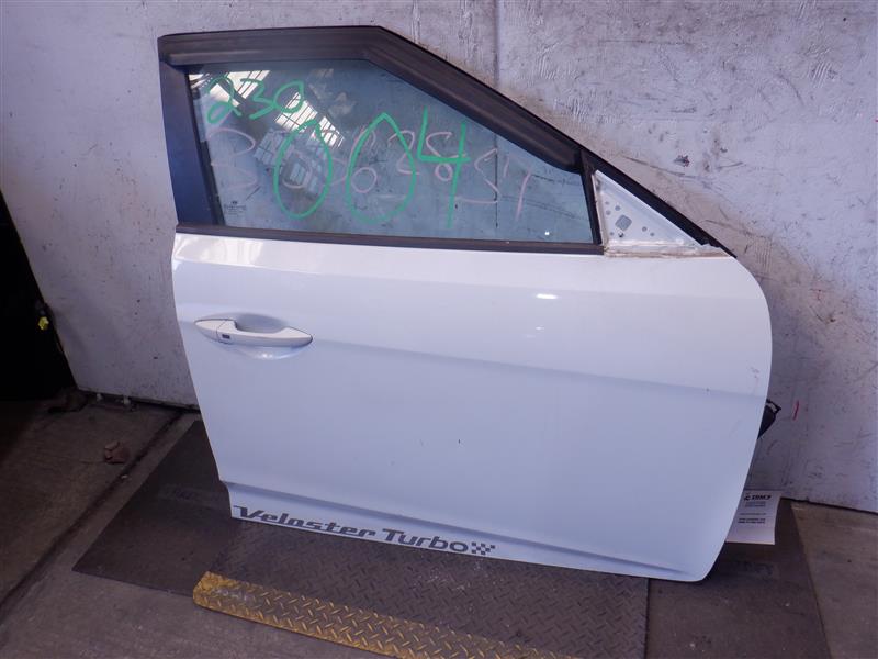 FRONT DOOR Hyundai Veloster 2012 12 2013 13 2014 14 2015 15 Right - 1164194