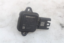 Load image into Gallery viewer, Mass Air Flow Sensor Meter MAF 128i 323i 328i 528i X3 X5 Z4 07-13 - 1165998
