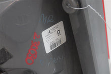 Load image into Gallery viewer, OUTER TAIL LIGHT LAMP Kia Sorento 2011 11 2012 12 2013 13 Right - 1166135
