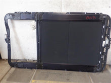 Load image into Gallery viewer, SUNROOF ASSEMBLY BMW X5 X5M 07 08 09 10 11 12 13 - 1167718
