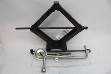 Load image into Gallery viewer, JACK BMW X5 2008 08 - 1167725
