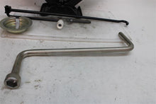 Load image into Gallery viewer, JACK BMW X5 2008 08 - 1167725
