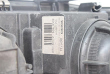 Load image into Gallery viewer, HEADLIGHT LAMP ASSEMBLY C70 S60 S70 V70 XC70 01 02 03 04 Right - 1168135
