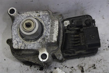 Load image into Gallery viewer, TRANSFER CASE ACTUATOR MOTOR 228I 320i 328D 328i 328I GT 335i 335i 10-17 - 1170731
