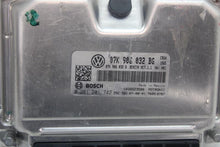 Load image into Gallery viewer, ECU ECM COMPUTER Jetta Rabbit 2008 08 2009 09 Auto - 1171368
