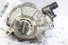 Load image into Gallery viewer, VACUUM PUMP 550i 550i Gt 650i 750 HYBRID 750i 750il 750LI 08-19 - 1171385
