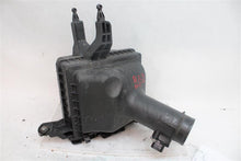 Load image into Gallery viewer, AIR CLEANER BOX Infiniti M37 Q70 11 12 13 14 15 16 17 18 Right - 1172254
