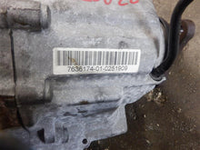 Load image into Gallery viewer, TRANSFER CASE 228I 320i 328D 328i 328I GT 428i 435i 528i M235I 12-18 - 1172370
